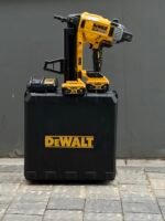 Пістолет цвяхозабивний акумуляторний безщітковий DeWALT DCN890P2