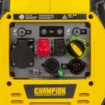 CHAMPION C4500iS DF — панель керування: розетка 230 В, вихід 12 В, USB, режим ECO